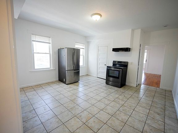 2nd image of 2 Greenwood St #3