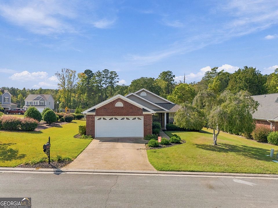 1st image of 1 N Pointe Dr NE