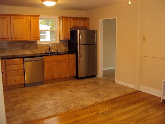 Kitchen, Door to Sunroom