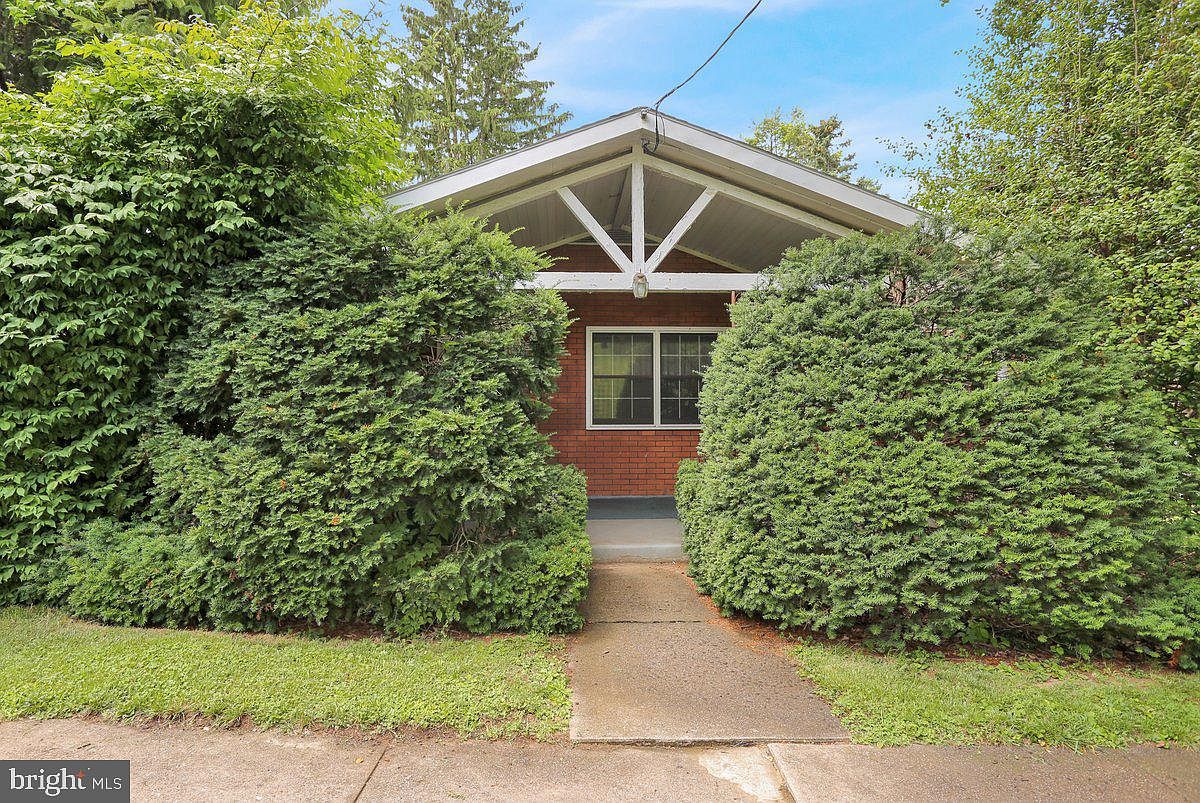 1041 Commonwealth Blvd, Reading, PA 19607 Zillow
