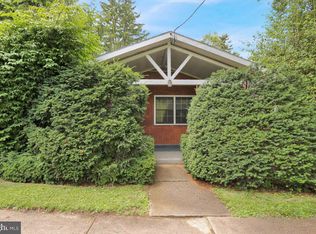 1041 Commonwealth Blvd, Reading, PA 19607