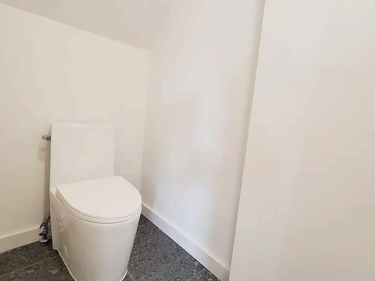 100 Chestnut St #2 — Photo 10