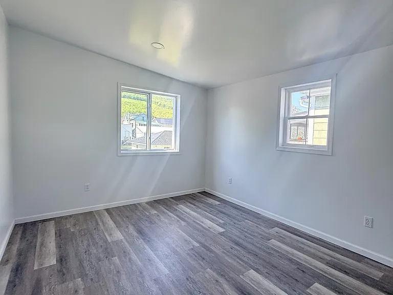526 N 2nd St #1 — Photo 12