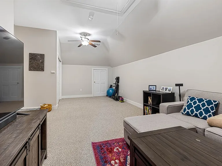 79 Alder St #2 — Photo 11