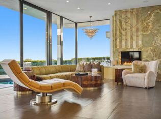 2200 Hercules Dr, Los Angeles, CA 90046