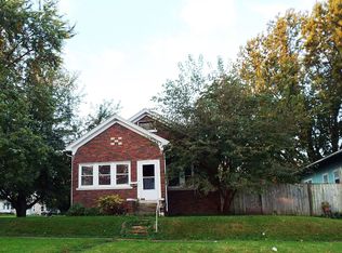 826 Wellington St, Waterloo, IA 50702