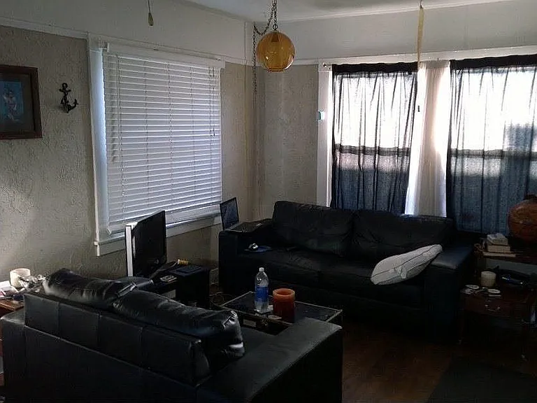 5229 15th Ave — Photo 3