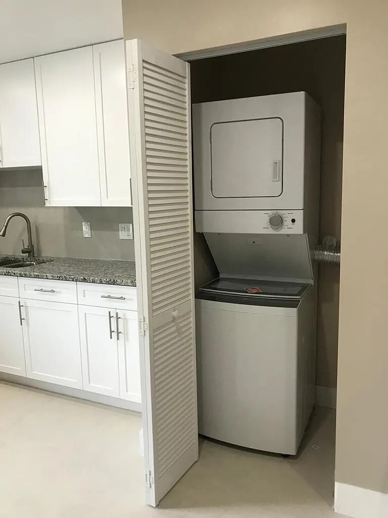 1 bed, 1.0 bath, 800 sqft, $1,700 — Photo 2