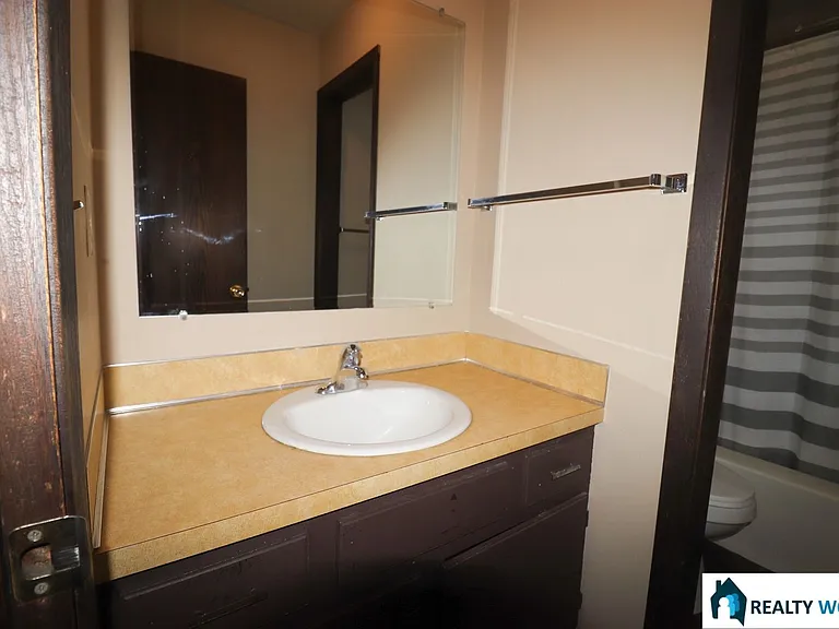 3920 Sweetbriar Lane — Photo 7