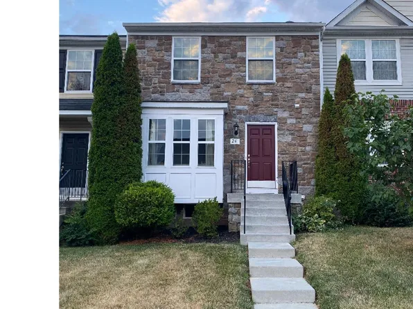 26 Baltic Ln, Ranson, WV 25438