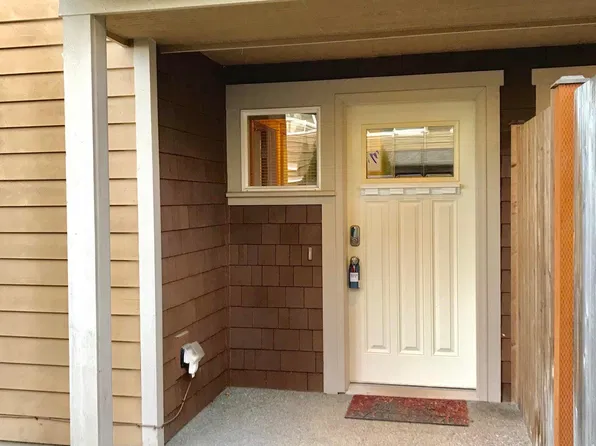 9436 35th Ave SW Unit B, Seattle, WA 98126