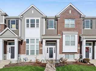 2942 Madison Dr, Naperville, IL 60564