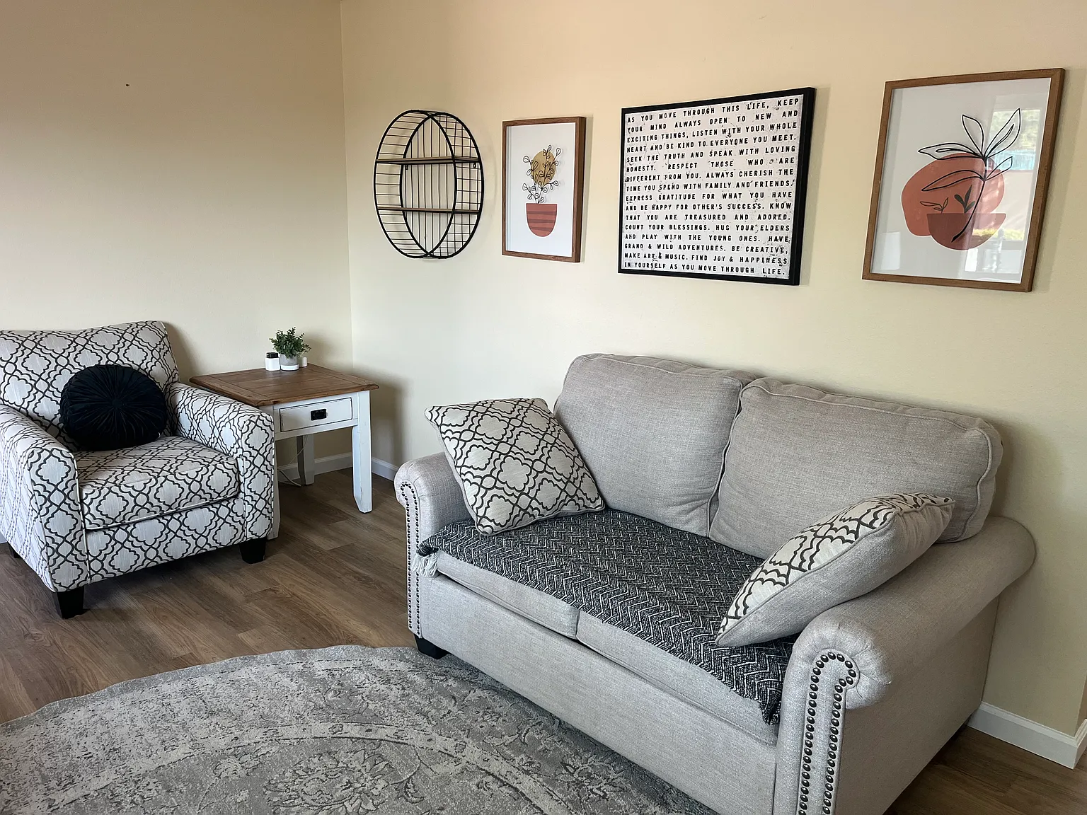 1701 Vassar Dr SE — Photo 4