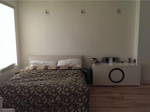 5th image of 16-20 W 19th St APT 7A