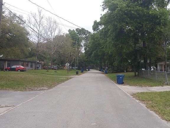 4th image of 6308 Crestline Dr