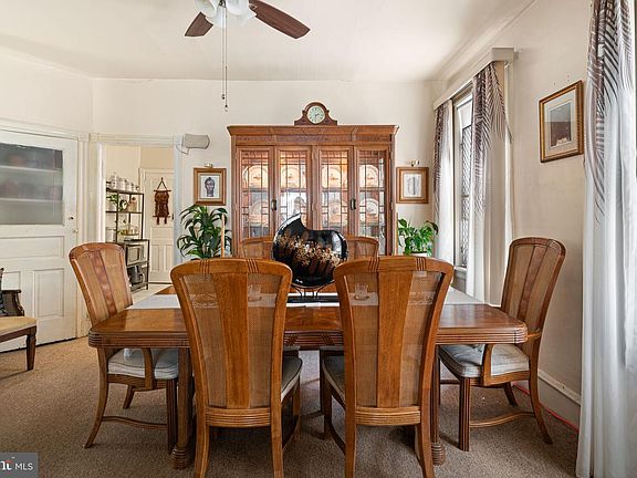 4th image of 5652 Addison St