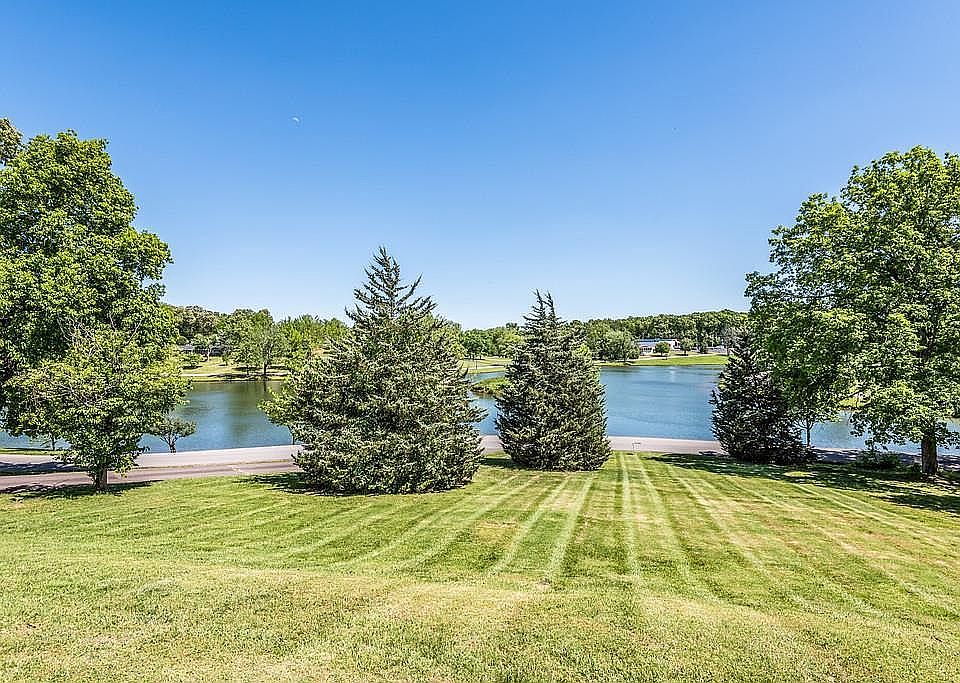 203 W Lake Dr, Dickson, TN 37055 Zillow