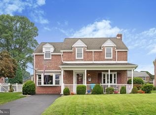 137 Friendship Rd, Drexel Hill, PA 19026