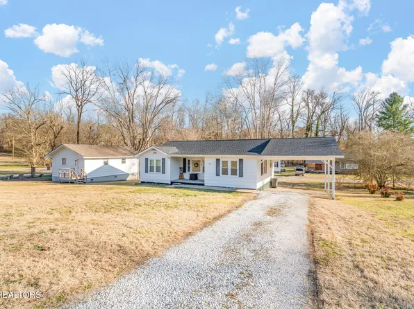 404 Evergreen St, Harriman, TN 37748