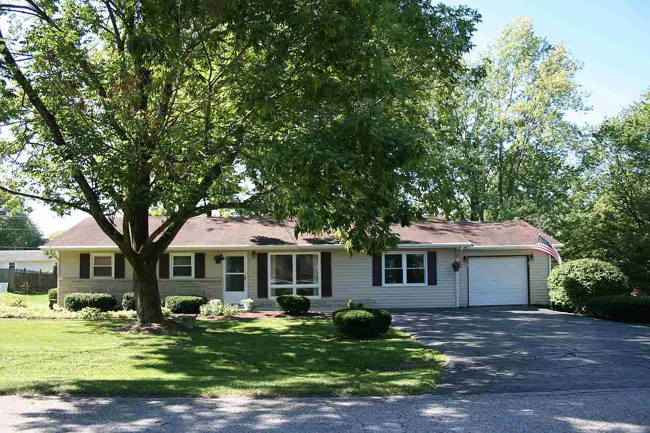 5295 W Hillcrest Dr photo 1