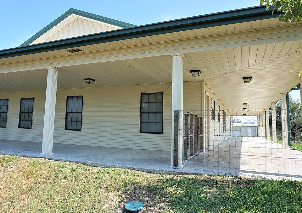 7812 Chestnut Rd, Normanna, TX 78142 Zillow