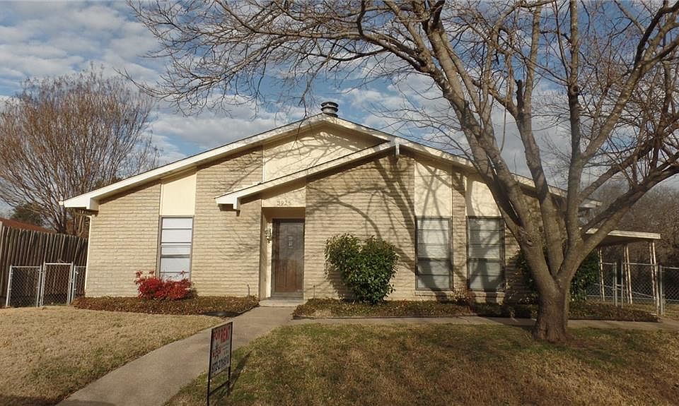 1st image of 3925 Acorn Green Dr