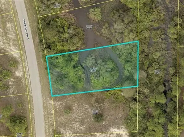 455 Norwood AVE S, LEHIGH ACRES, FL 33974