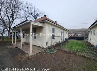 203 SE 17th St, Pendleton, OR 97801