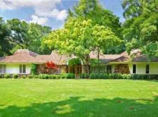 3324 N Adams St, Oak Brook, IL 60523