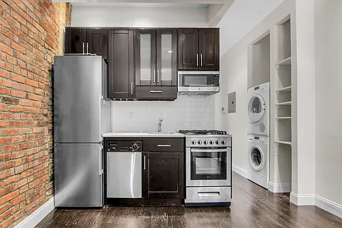 502 E 73rd St #3C Photo 1 502 E 73rd St #3C Photo 1
