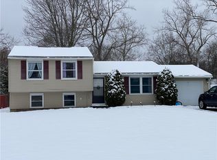 48 Hay Market Rd, Rochester, NY 14624