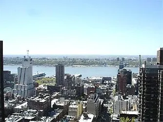 Rented by Sumitomo Real Estate Sales