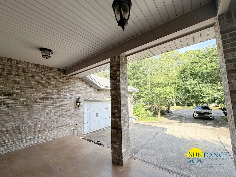 249 Beachview Dr — Photo 32