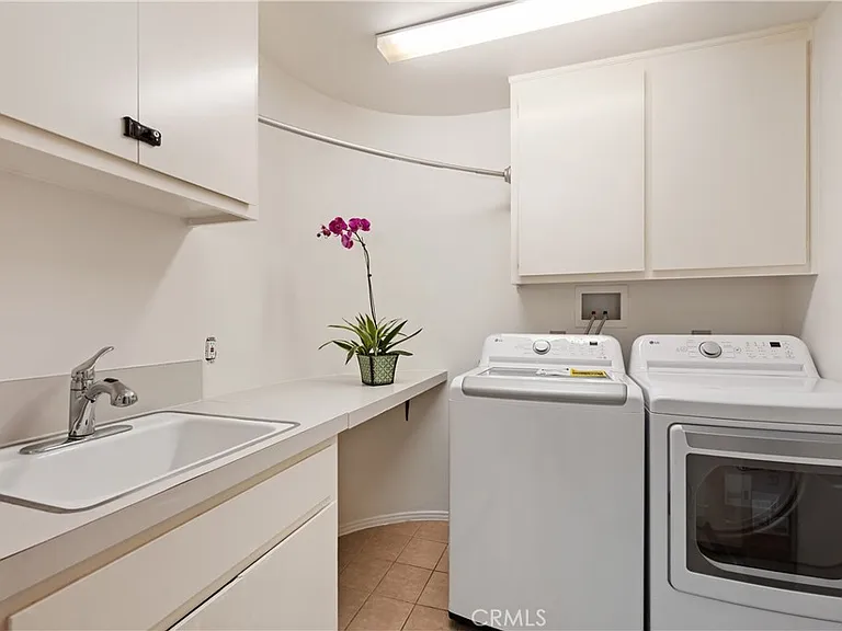 341 S Meadows Ave — Photo 41