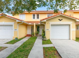 5827 Grant St, Hollywood, FL 33021