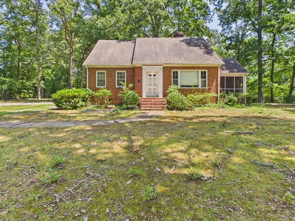 2253 Brookwood Rd, North Chesterfield, VA 23235