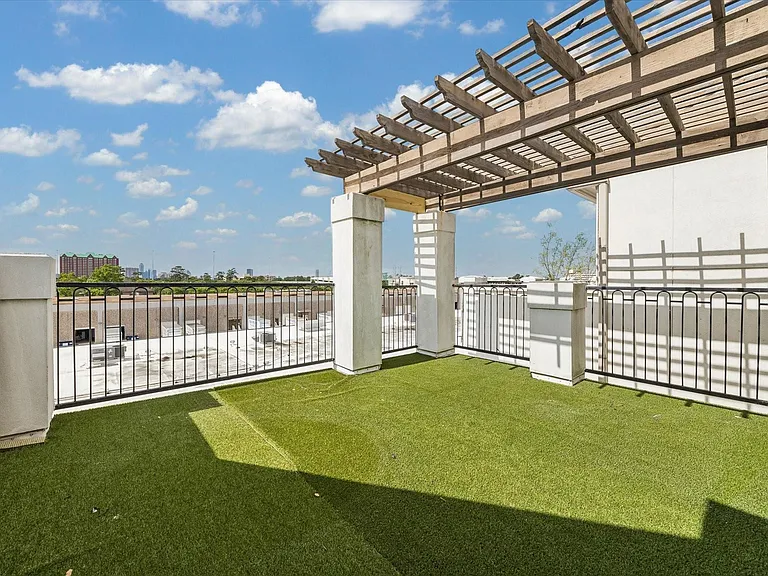6019 Post Oak Green Ln — Photo 33