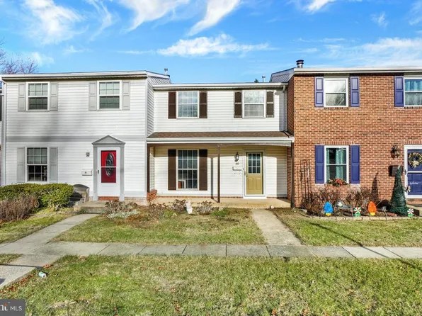 89 W Walnut St, Yoe, PA 17313