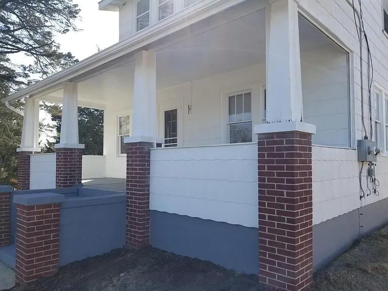 2013 W Landis Ave — Photo 2
