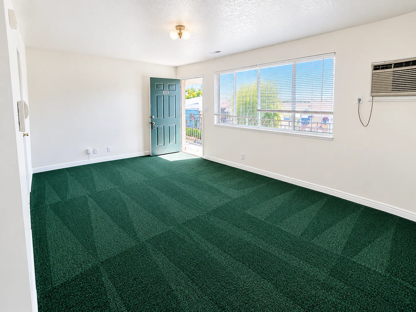 CREC 15 Plex / Cannon Gardens — Photo 2