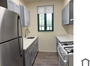 2100 E Tremont Ave APT MB, Bronx, NY 10462