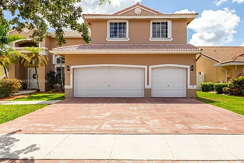 337 SW 188th Ter Photo 1