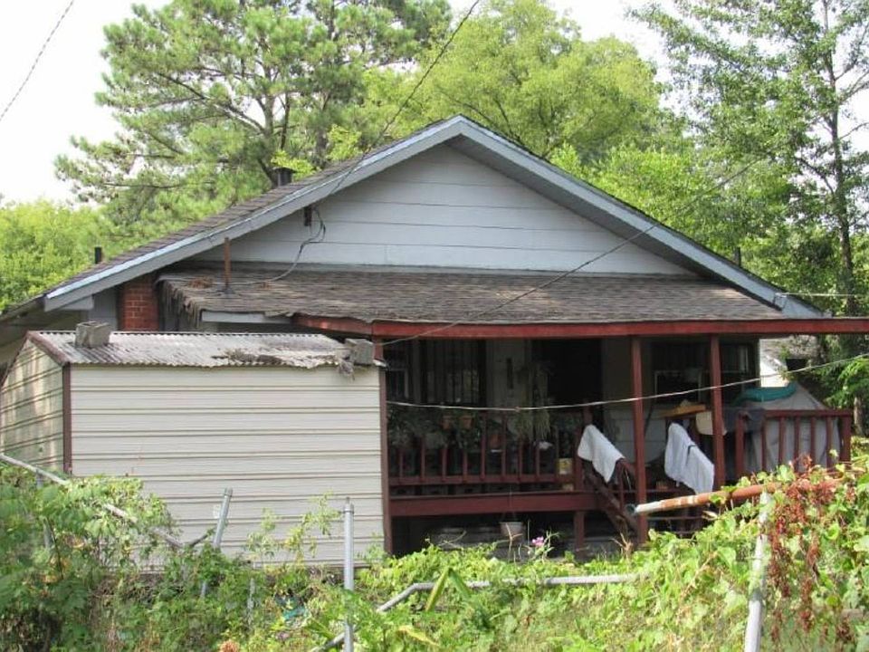 2nd image of 2115 34th Ave N