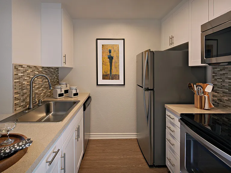 Harborview Apartment Homes — Photo 8