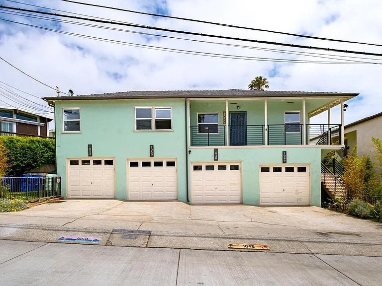 1050 4th St — Photo 17