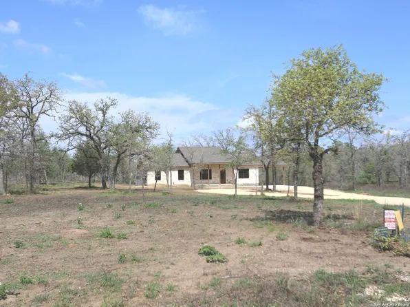 144 HICKORY RUN, La Vernia, TX 78121