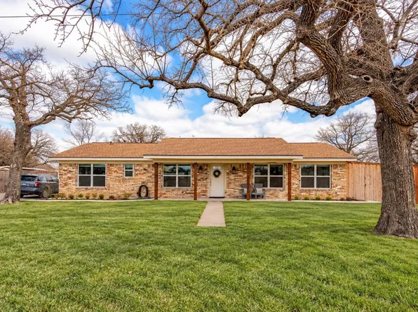 106 Joyce Dr, Argyle, TX 76226
