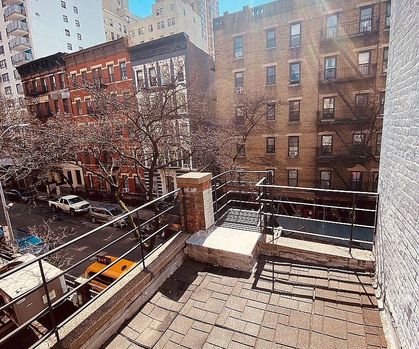 1st image of 369 W 51st St #1A