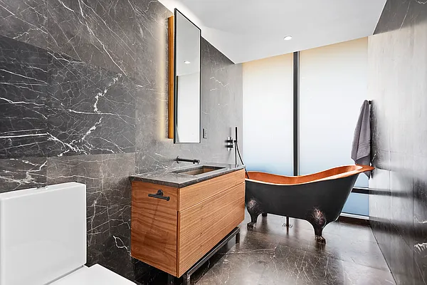 Sold by Compass | media 21