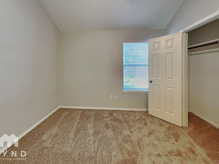 4611 Basil Dr — Photo 13
